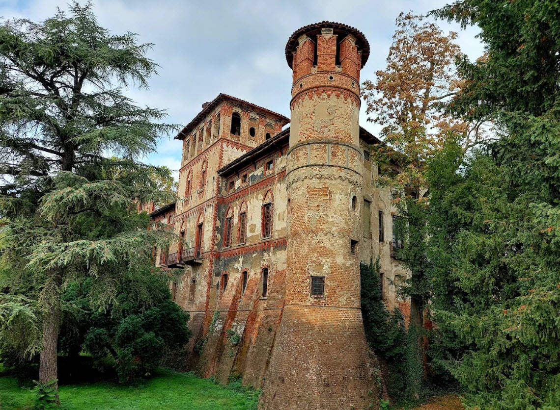 Castello di Piovera, Italy
